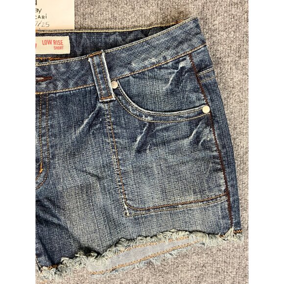 Mossimo Supply CO Womens Shorts Denim Low Rise Short Size 17 Faded - Picture 9 of 15